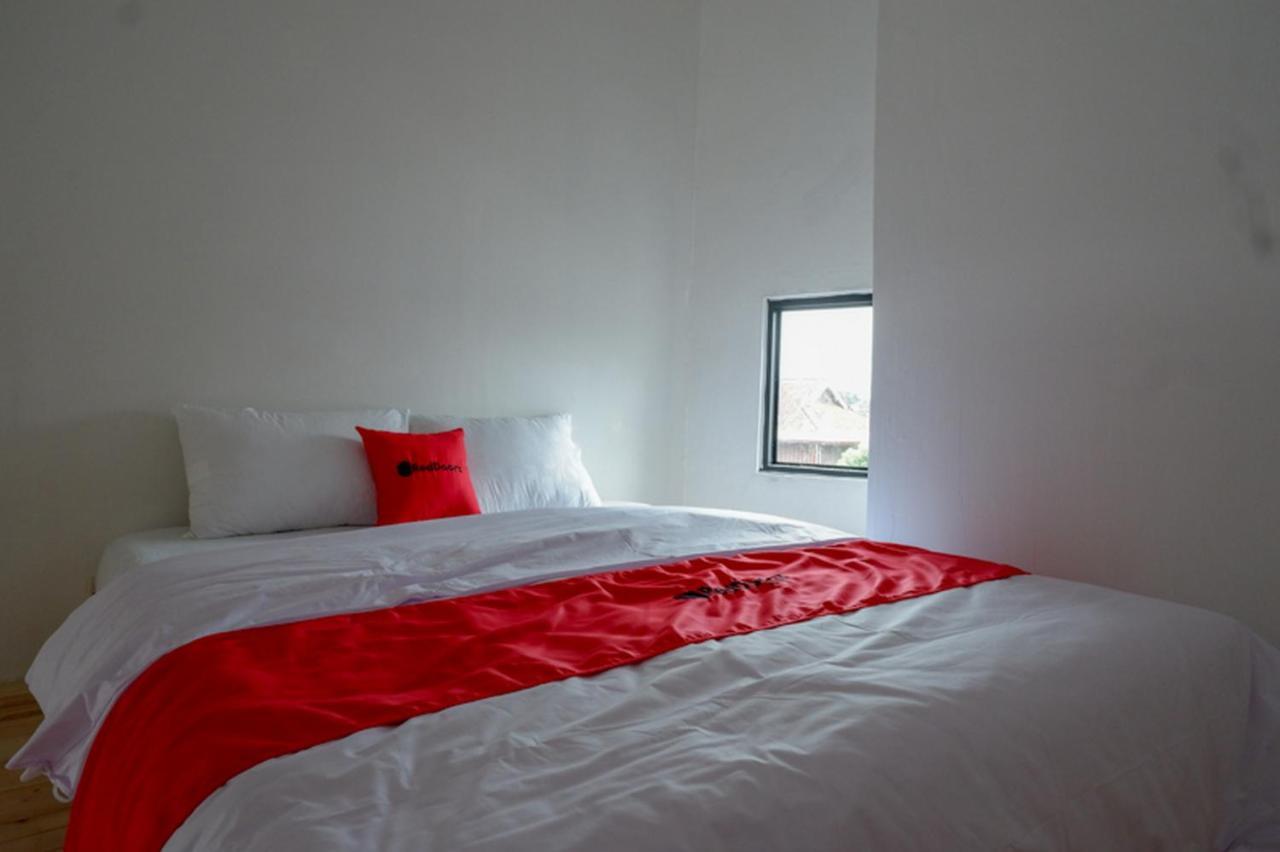 Reddoorz @ Demangan Sari Residence Pakualaman Exterior foto